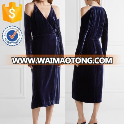 Cold-shoulder Velvet Wrap Evening Dress Manufacture Wholesale Fashion Women Apparel (TS1638D)